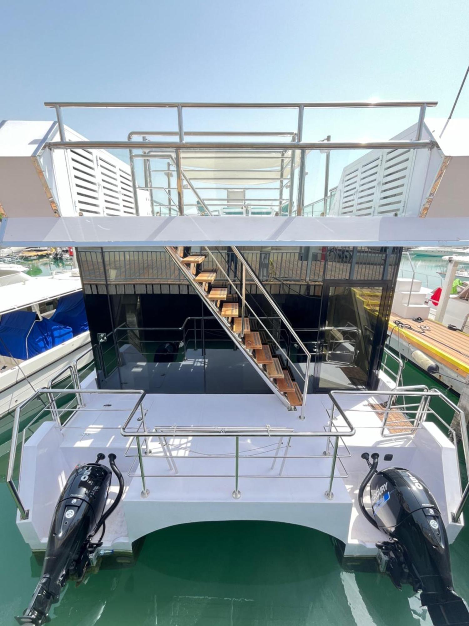 Botel Solara Yacht *
